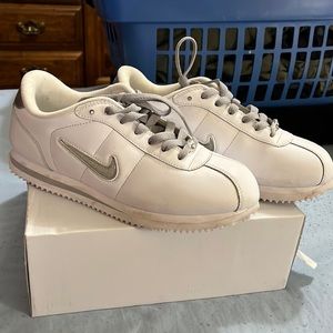 Nike Cortez ‘72 shoes